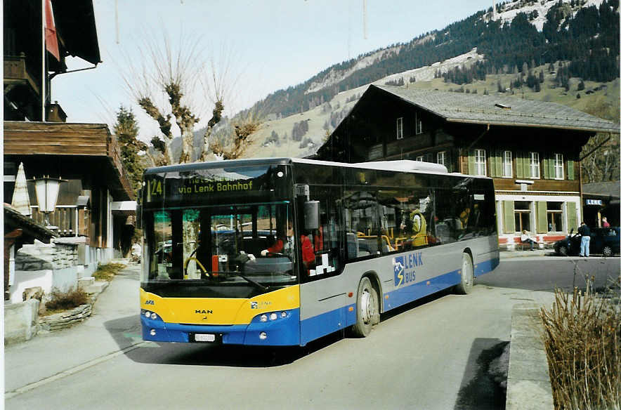 (092'012) - AFA Adelboden - Nr. 54/BE 611'056 - Neoplan (ex VBZ Zrich Nr. 243) am 17. Februar 2007 beim Bahnhof Lenk