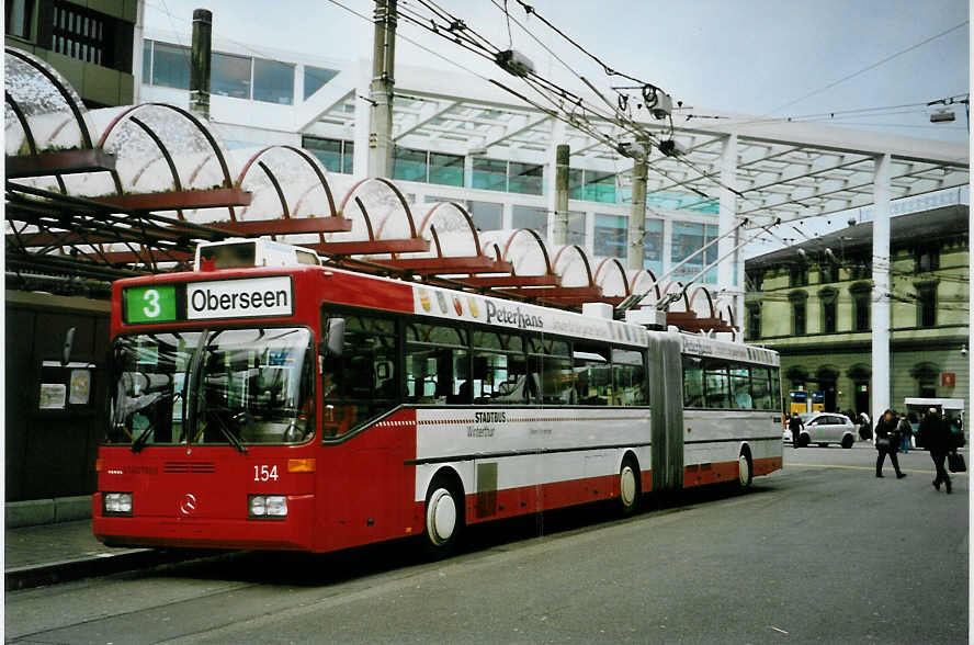 (093'210) - SW Winterthur - Nr. 154 - Mercedes Gelenktrolleybus am 22. Mrz 2007 beim Hauptbahnhof Winterthur