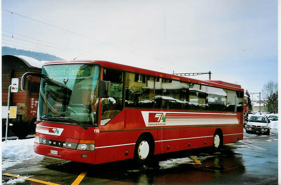 (093'408) - CJ Tramelan - Nr. 119/BE 368'596 - Setra (ex Nr. 19) am 25. Mrz 2007 beim Bahnhof St-Imier