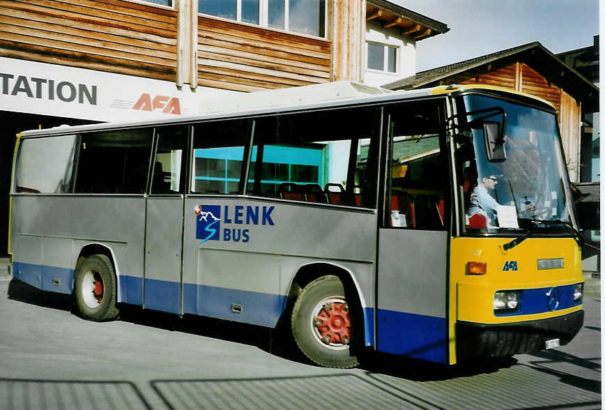 (093'532) - AFA Adelboden - Nr. 57/BE 272'798 - Mercedes/Vetter (ex Gobeli, Lenk; ex AVG Grindelwald Nr. 16; ex Danzas, Lugano) am 5. April 2007 beim Autobahnhof Adelboden