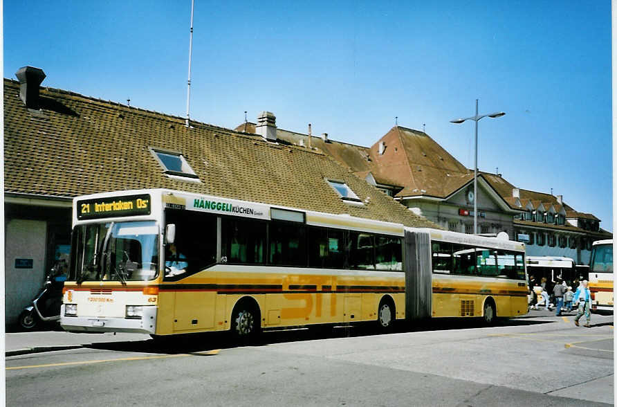 (093'820) - STI Thun - Nr. 63/BE 433'663 - Mercedes am 11. April 2007 beim Bahnhof Thun