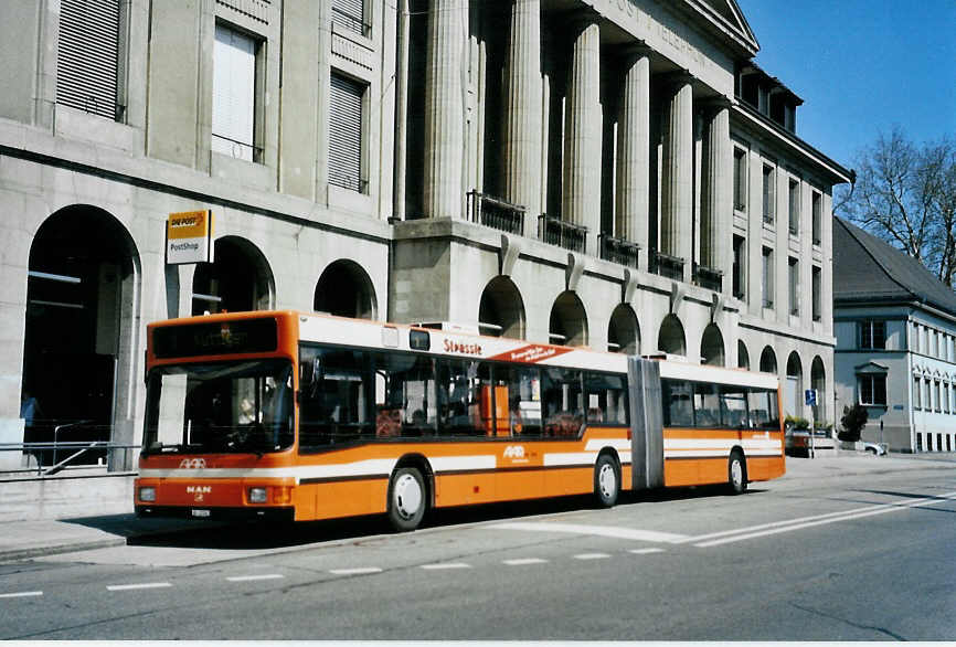 (094'019) - AAR bus+bahn, Aarau - Nr. 141/AG 22'341 - MAN am 14. April 2007 beim Bahnhof Aarau