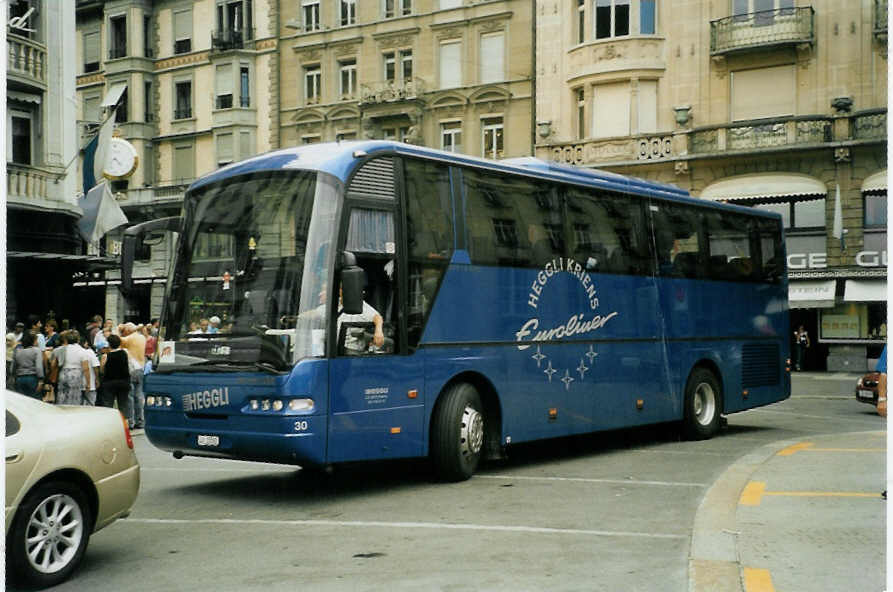 (096'825) - Heggli, Kriens - Nr. 30/LU 15'592 - Neoplan am 23. Juli 2007 in Luzern, Schwanenplatz