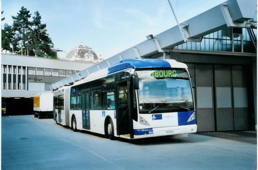 (097'536) - TL Lausanne - Nr. 561/VD 545'159 - Van Hool am 24. August 2007 in Bern, Postautostation