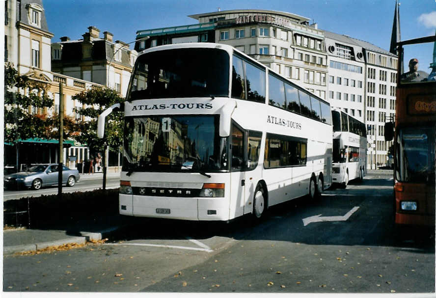 (098'809) - Aus der Schweiz: Atlas-Tours, Rothenburg - LU 109'383 - Setra am 24. September 2007 in Luxembourg, Place Constitution 