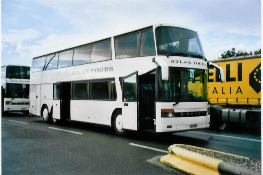 (099'312) - Aus der Schweiz: Atlas-Tours, Rothenburg - LU 109'383 - Setra am 26. September 2007 in Capellen, Autobahnraststtte