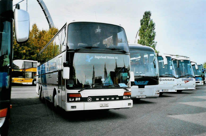 (099'535) - Aus der Schweiz: ZVB Zug - Nr. 445/ZG 3395 - Setra (ex Nr. 45) am 2. Oktober 2007 in Rust, Europapark