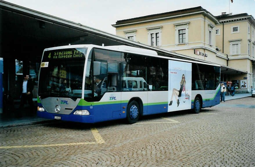 (100'029) - TPL Lugano - Nr. 18/TI 160'288 - Mercedes am 4. Oktober 2007 beim Bahnhof Lugano