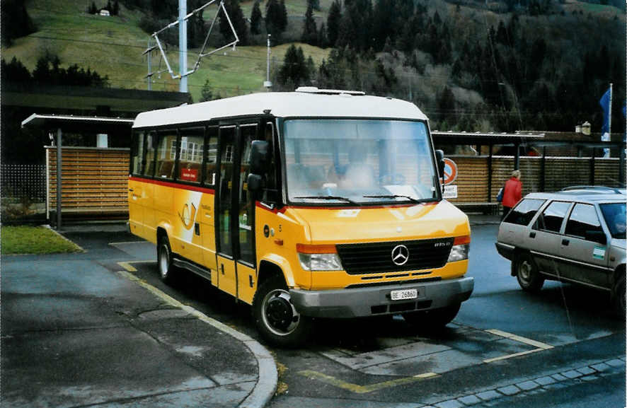 (101'523) - Portenier, Adelboden - Nr. 5/BE 26'860 - Mercedes/Kusters am 2. Dezember 2007 beim Bahnhof Reichenbach