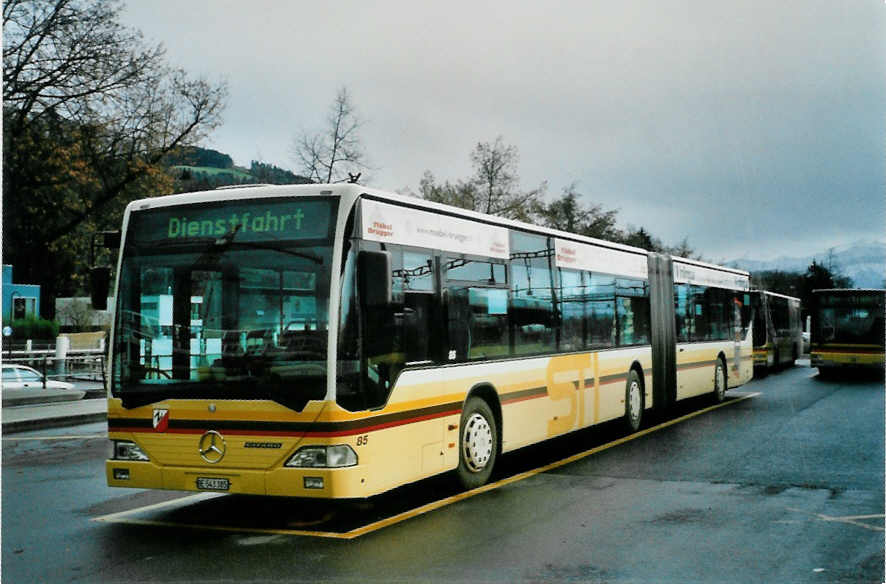 (101'614) - STI Thun - Nr. 85/BE 543'385 - Mercedes am 7. Dezember 2007 beim Bahnhof Thun (prov. Haltestelle)