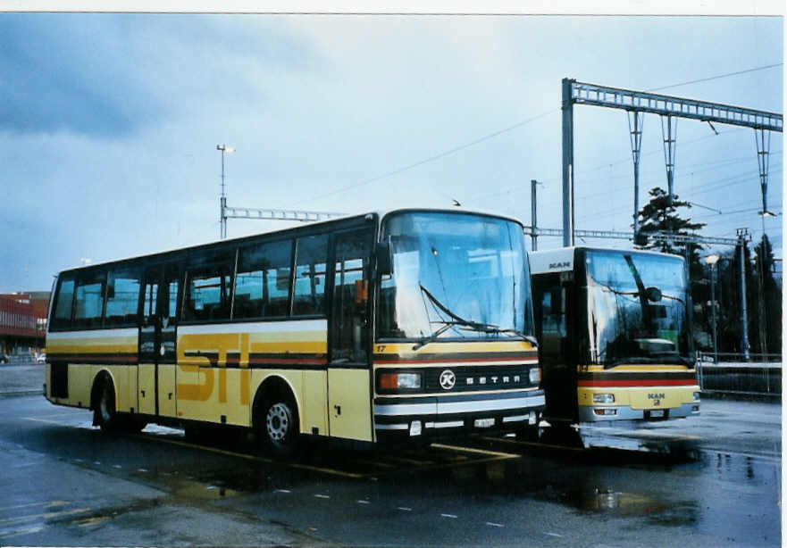 (101'705) - STI Thun - Nr. 17/BE 363'613 - Setra (ex AvH Heimenschwand Nr. 7) am 9. Dezember 2007 beim Bahnhof Thun (prov. Haltestelle)