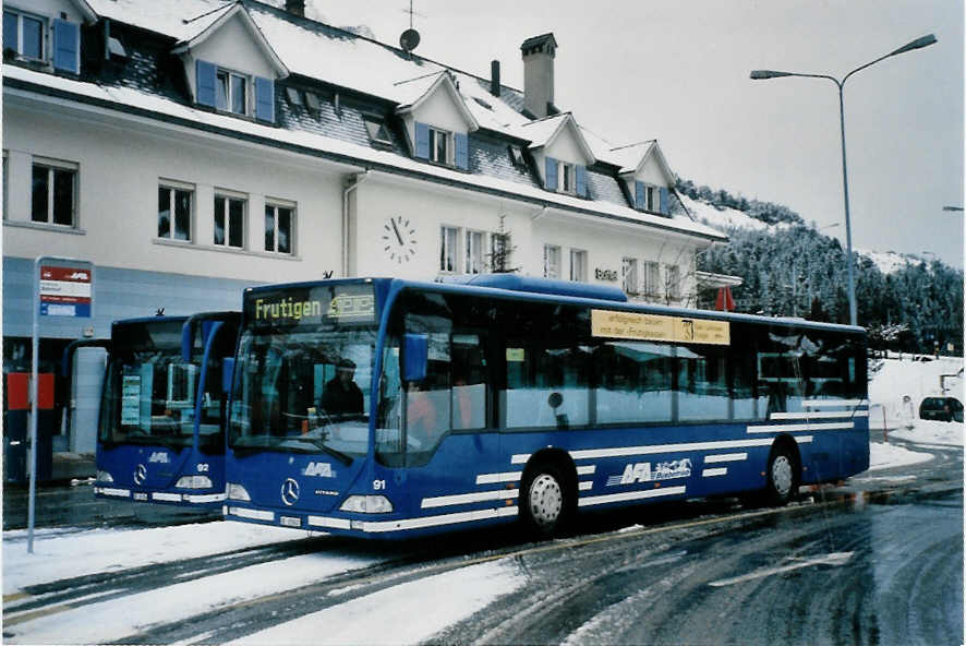 (101'807) - AFA Adelboden - Nr. 91/BE 25'802 - Mercedes (ex Nr. 2) am 10. Dezember 2007 beim Bahnhof Kandersteg 