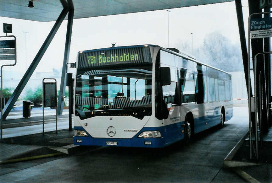 (102'224) - Maag, Kloten - Nr. 32/ZH 590'932 - Mercedes am 23. Dezember 2007 in Zrich, Flughafen