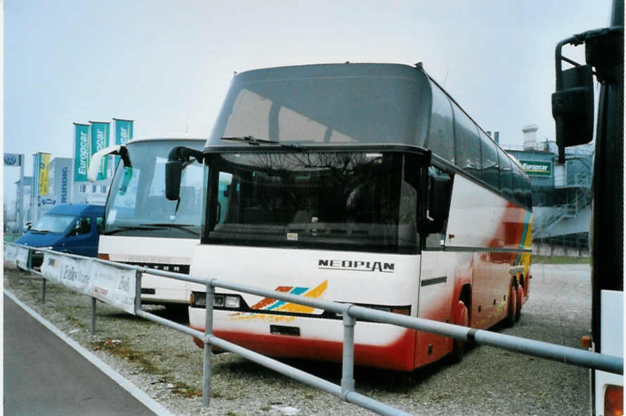 (102'304) - Siegrist, Eiken - Neoplan am 23. Dezember 2007 in Kloten, EvoBus