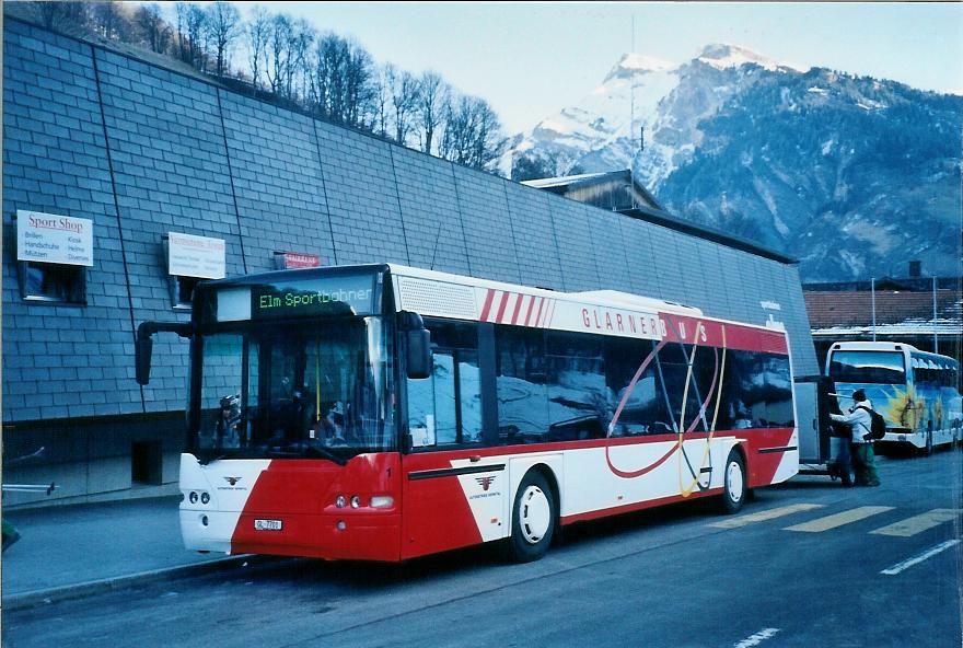 (104'915) - AS Engi - Nr. 1/GL 7701 - Neoplan (ex SBC Chur Nr. 107) am 9. Mrz 2008 in Elm, Sportbahnen