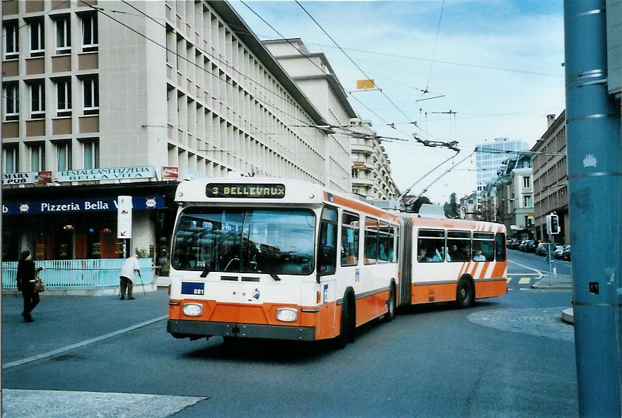 (105'229) - TL Lausanne - Nr. 881 - Saurer/Hess Gelenktrolleybus (ex TPG Genve Nr. 661) am 15. Mrz 2008 beim Bahnhof Lausanne