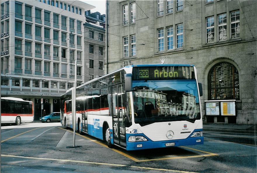 (105'903) - VBRF Regensdorf - Nr. 11/ZH 453'406 - Mercedes am 29. Mrz 2008 beim Bahnhof St. Gallen