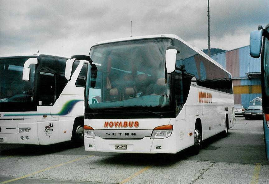 (106'136) - Novabus, Ste-Croix - VD 565'926 - Setra am 3. April 2008 in Thun, Expo