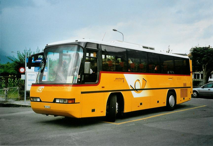 (109'813) - AVG Meiringen - Nr. 62/BE 407'862 - Neoplan (ex P 23'706) am 1. August 2008 beim Bahnhof Interlaken West