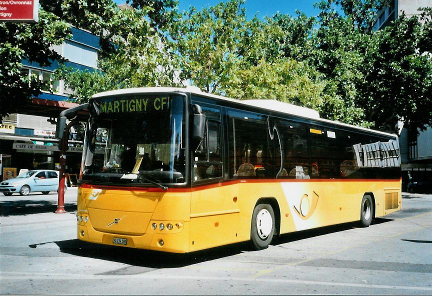 (110'012) - Buchard, Leytron - Nr. 106/VS 234'190 - Volvo am 3. August 2008 beim Bahnhof Sion