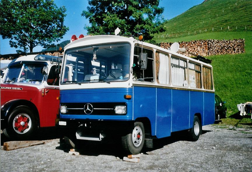 (110'307) - Niederer, Langwiesen - ZH 141'568 - Mercedes/R&J (ex Stoll, Wilchingen) am 16. August 2008 in Goldingen, Atzmnnig