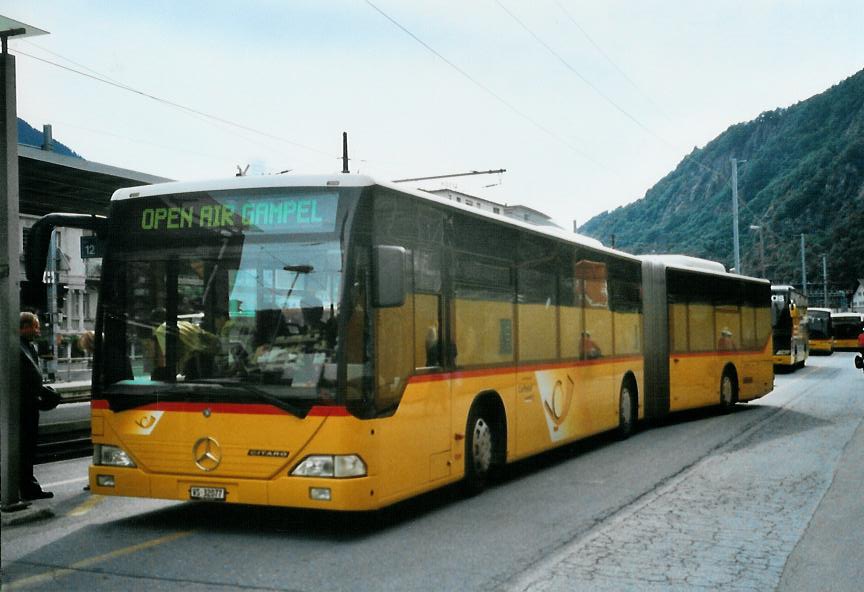 (110'413) - TMR Martigny - VS 32'077 - Mercedes am 16. August 2008 beim Bahnhof Brig