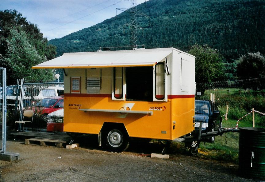 (110'422) - PostAuto Oberwallis - VS 258'977 - Hnni Mini-Postbro-Anhnger am 16. August 2008 in Gampel, Open-Air