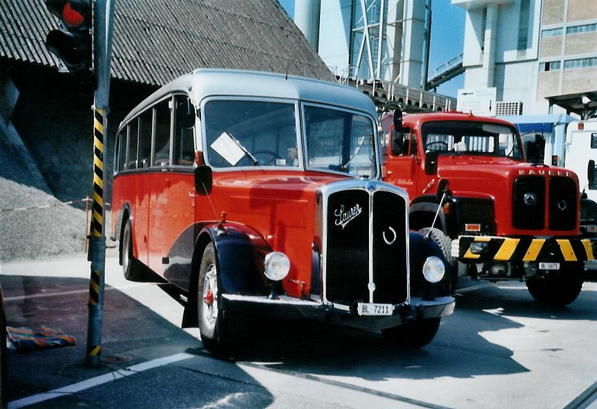 (110'624) - Stterlin, Schnenbuch- BL 7211 - Saurer/Gangloff (ex Geiger, Adelboden Nr. 11; ex P 23'100; ex P 2153) am 30. August 2008 in Niederbipp, Saurertreffen