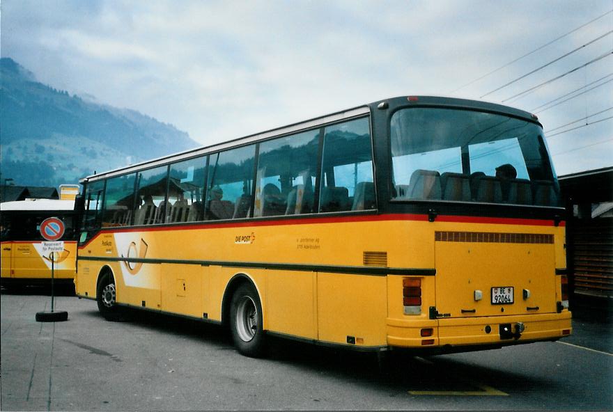 (111'023) - Portenier, Adelboden - Nr. 8/BE 92'064 - Setra (ex Geiger, Adelboden Nr. 8; ex P 25'053) am 27. September 2008 beim Bahnhof Reichenbach