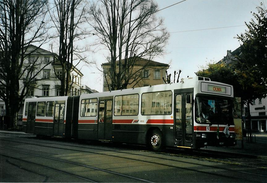 (111'530) - VBSG St. Gallen - Nr. 238/SG 198'238 - NAW/Hess am 13. Oktober 2008 beim Bahnhof St. Gallen