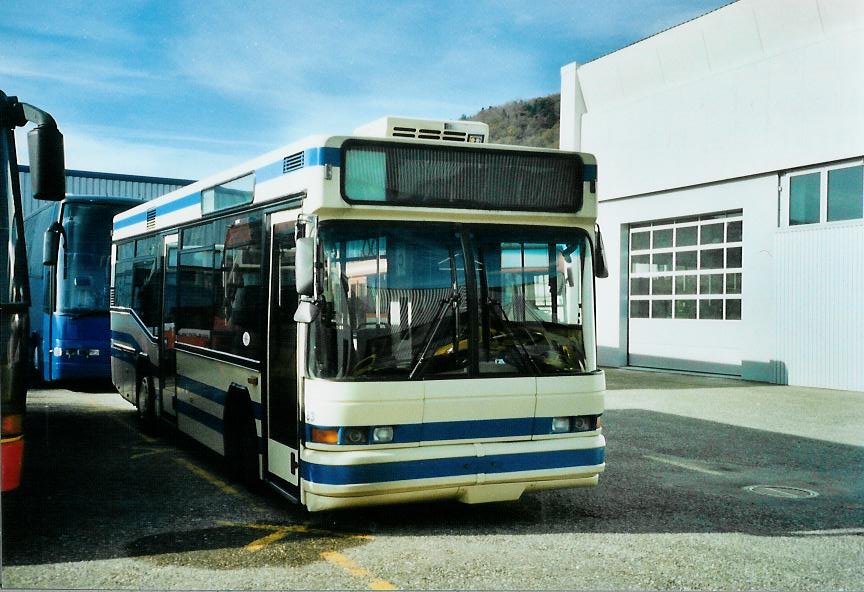 (111'933) - FART Locarno - Nr. 83 - Neoplan am 10. November 2008 in Biel, Rattinbus