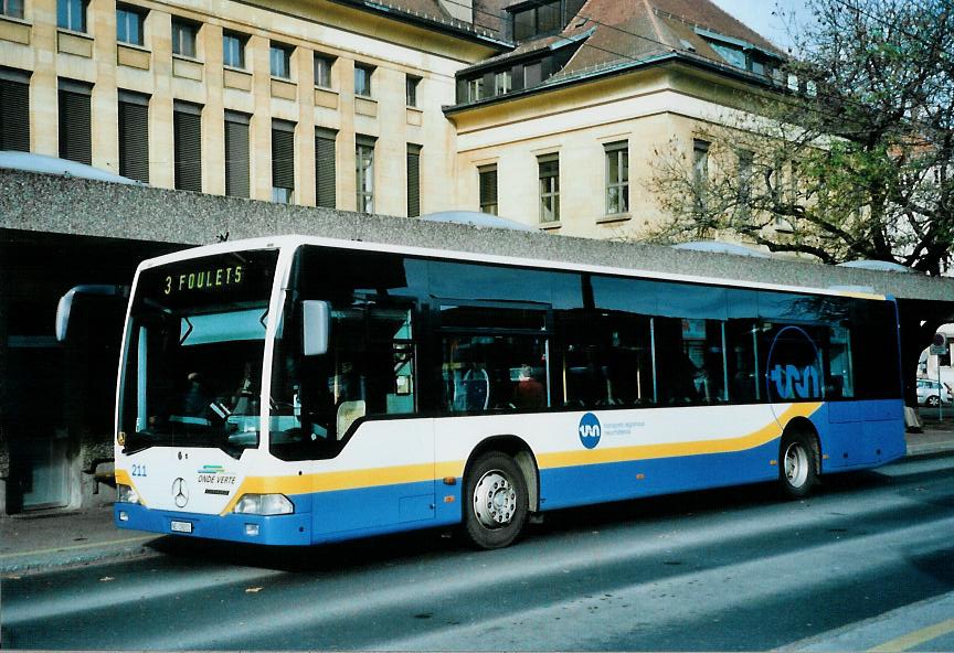 (112'005) - TC La Chaux-de-Fonds - Nr. 211/NE 19'211 - Mercedes am 10. November 2008 beim Bahnhof La Chaux-de-Fonds