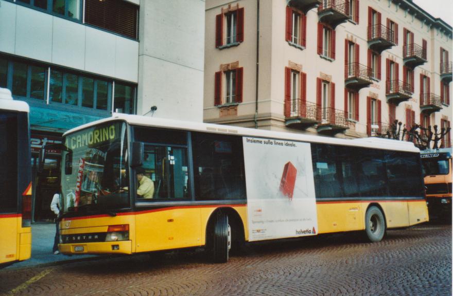 (112'502) - AutoPostale Ticino - TI 215'324 - Setra (ex P 25'613) am 9. Dezember 2008 beim Bahnhof Bellinzona