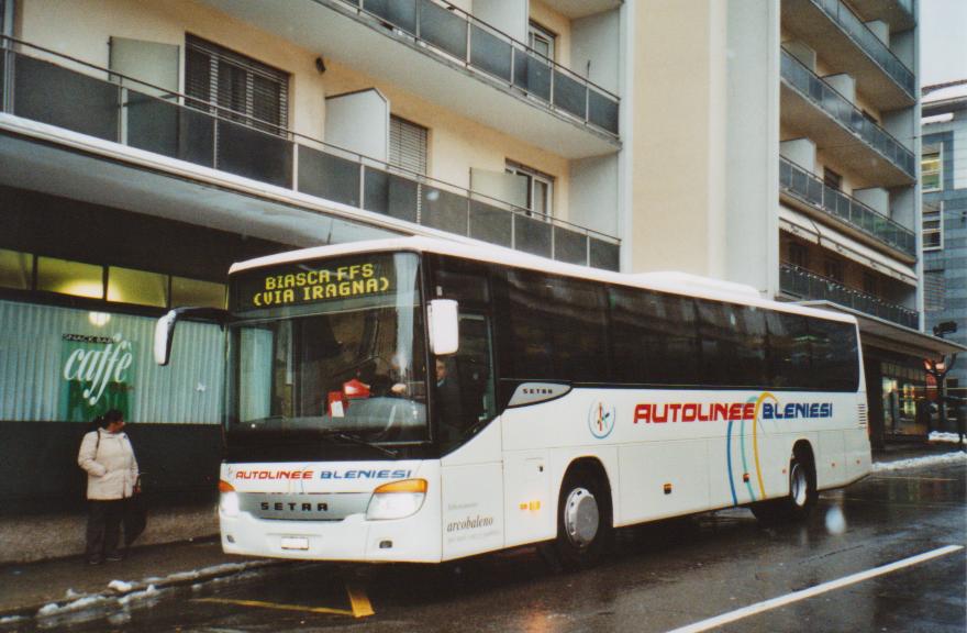 (112'729) - ABl Biasca - Nr. 7/TI 231'007 - Setra am 11. Dezember 2008 in Bellinzona, Via Pellandini