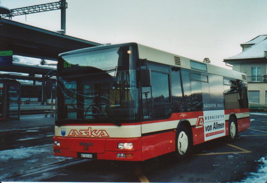 (112'818) - ASKA Aeschi - Nr. 5/BE 503'083 - MAN am 13. Dezember 2008 beim Bahnhof Spiez