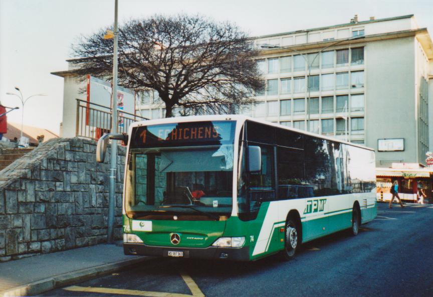 (113'215) - TPM Morges - Nr. 74/VD 387'363 - Mercedes am 22. Dezember 2008 beim Bahnhof Morges