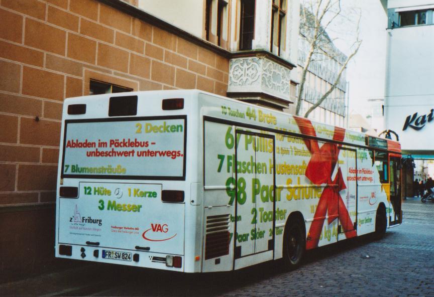 (113'519) - VAG Freiburg - Nr. 824/FR-SW 824 - Mercedes Pcklebus am 3. Januar 2009 in Freiburg, Engelstrasse