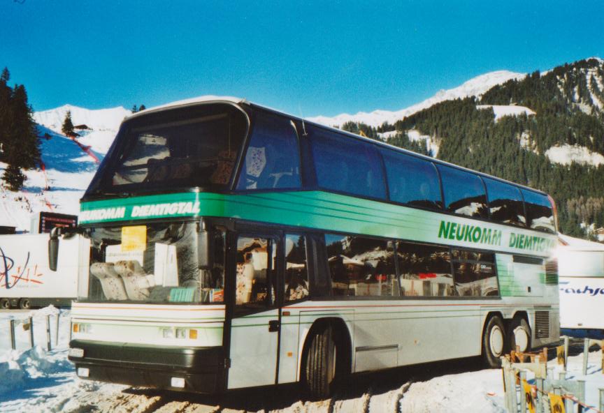 (113'714) - Neukomm, Horboden - BE 202'815 - Neoplan am 11. Januar 2009 in Adelboden, Weltcup