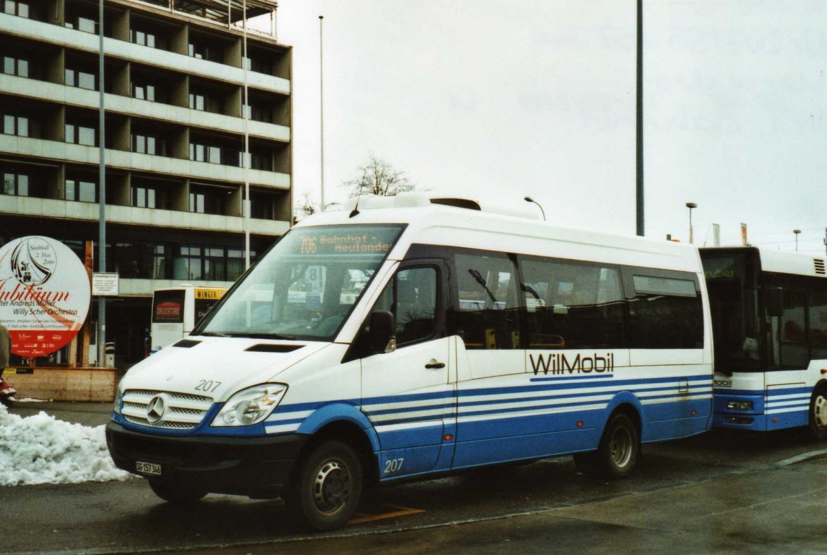 (114'017) - WilMobil, Wil - Nr. 207/SG 157'346 - Mercedes am 21. Januar 2009 beim Bahnhof Wil