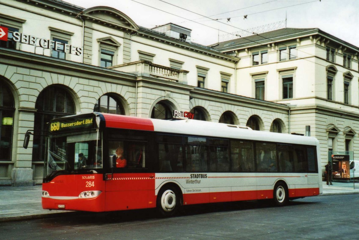 (114'028) - SW Winterthur - Nr. 284/ZH 719'284 - Solaris am 21. Januar 2009 beim Hauptbahnhof Winterthur