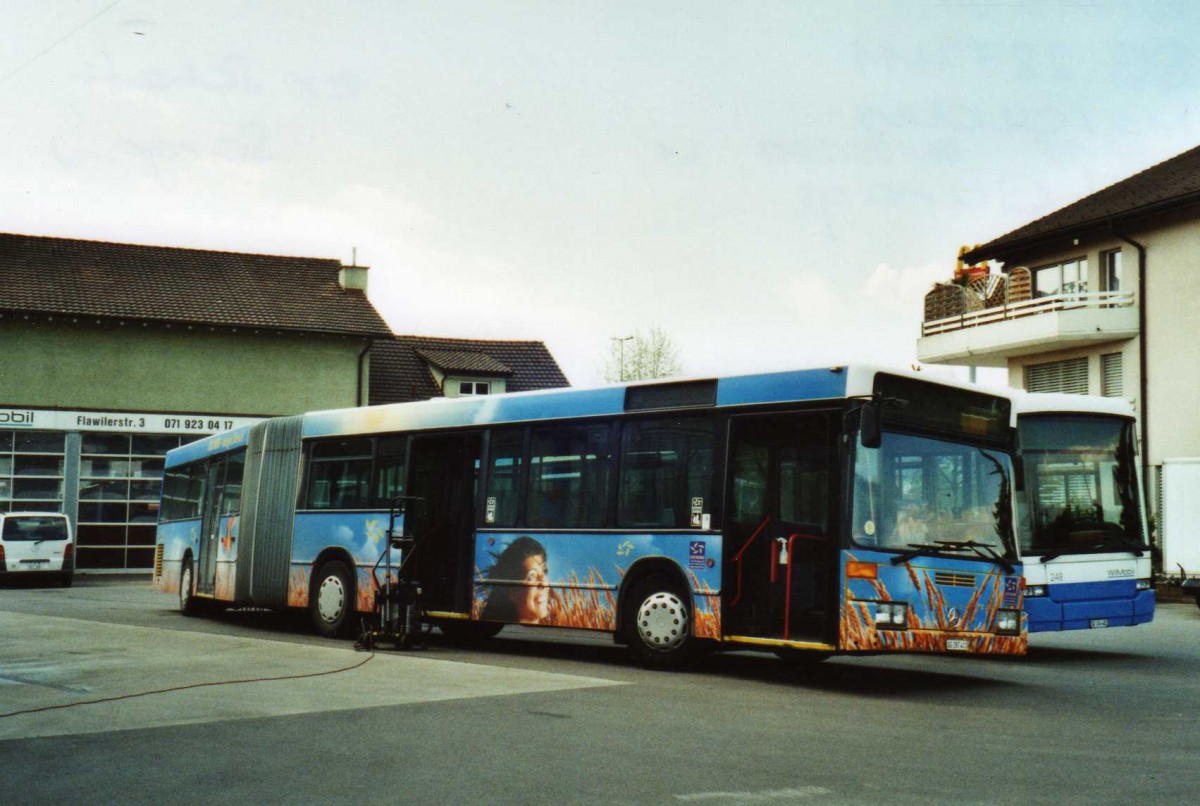 (115'933) - WilMobil, Wil - SG 287'411 - Mercedes (ex Schett, Sargans) am 22. April 2009 in Wil, Depot