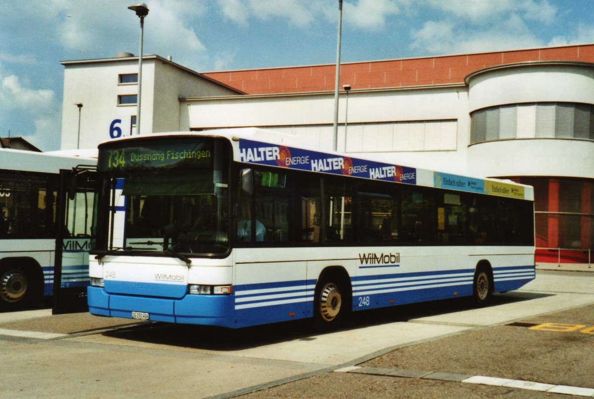 (116'001) - WilMobil, Wil - Nr. 248/SG 292'404 - Volvo/Hess (ex BOS Wil Nr. 7) am 22. April 2009 beim Bahnhof Wil