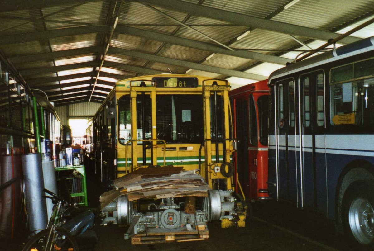 (116'128) - TN Neuchtel (Rtrobus) - Nr. 205 - FBW/Hess am 25. April 2009 in Bressonnaz, Rtrobus