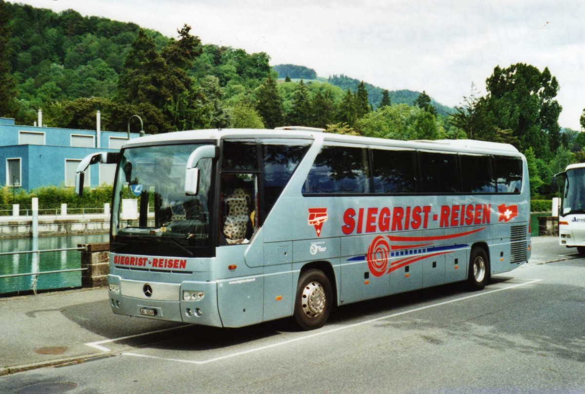 (116'437) - Siegrist, Eiken - Nr. 38/AG 16'549 - Mercedes am 17. Mai 2009 bei der Schifflndte Thun