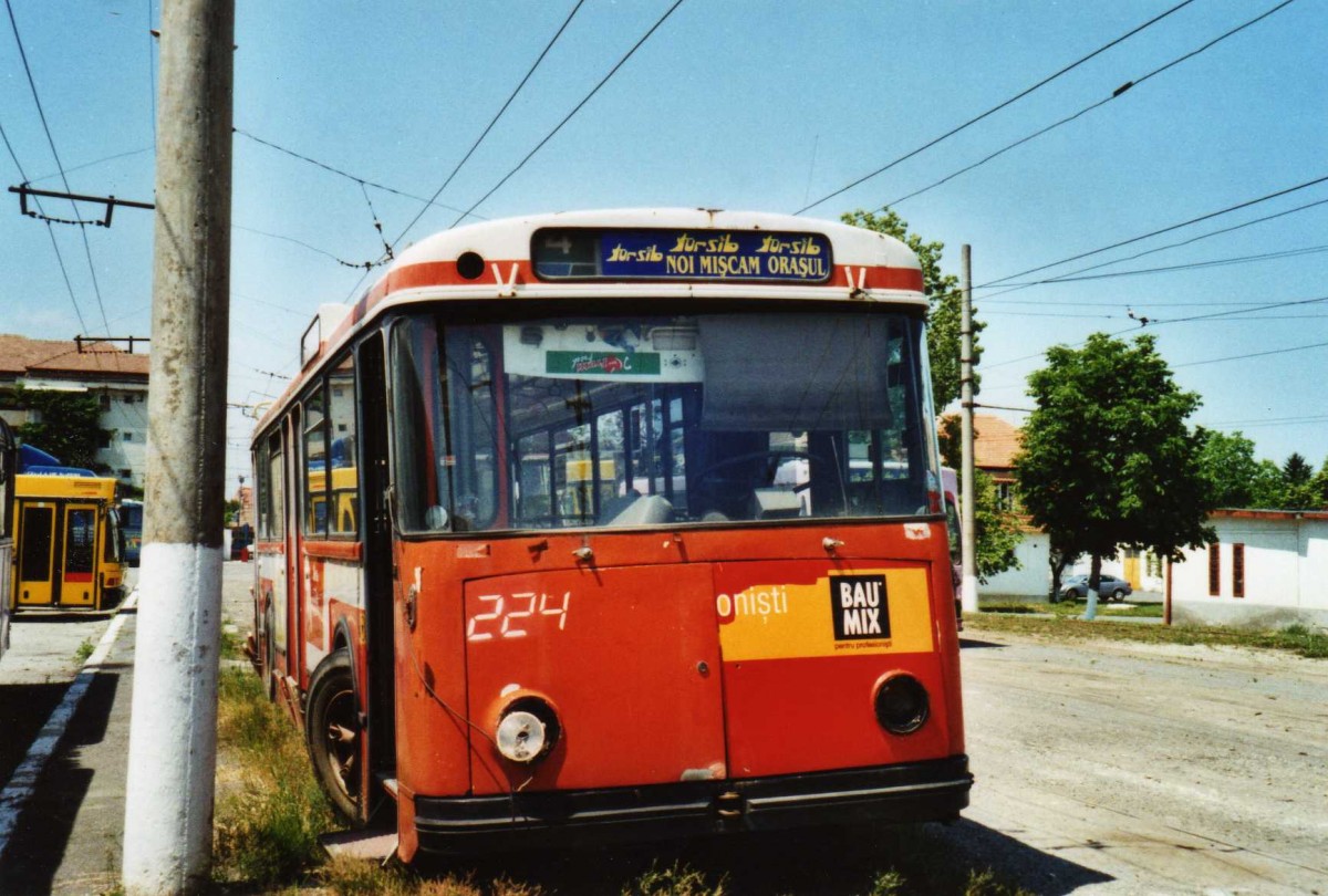 (116'830) - Tursib, Sibiu - Nr. 224 - FBW/R&J Trolleybus (ex Nr. 688; ex VB Biel Nr. 10) am 27. Mai 2009 in Sibiu, Depot