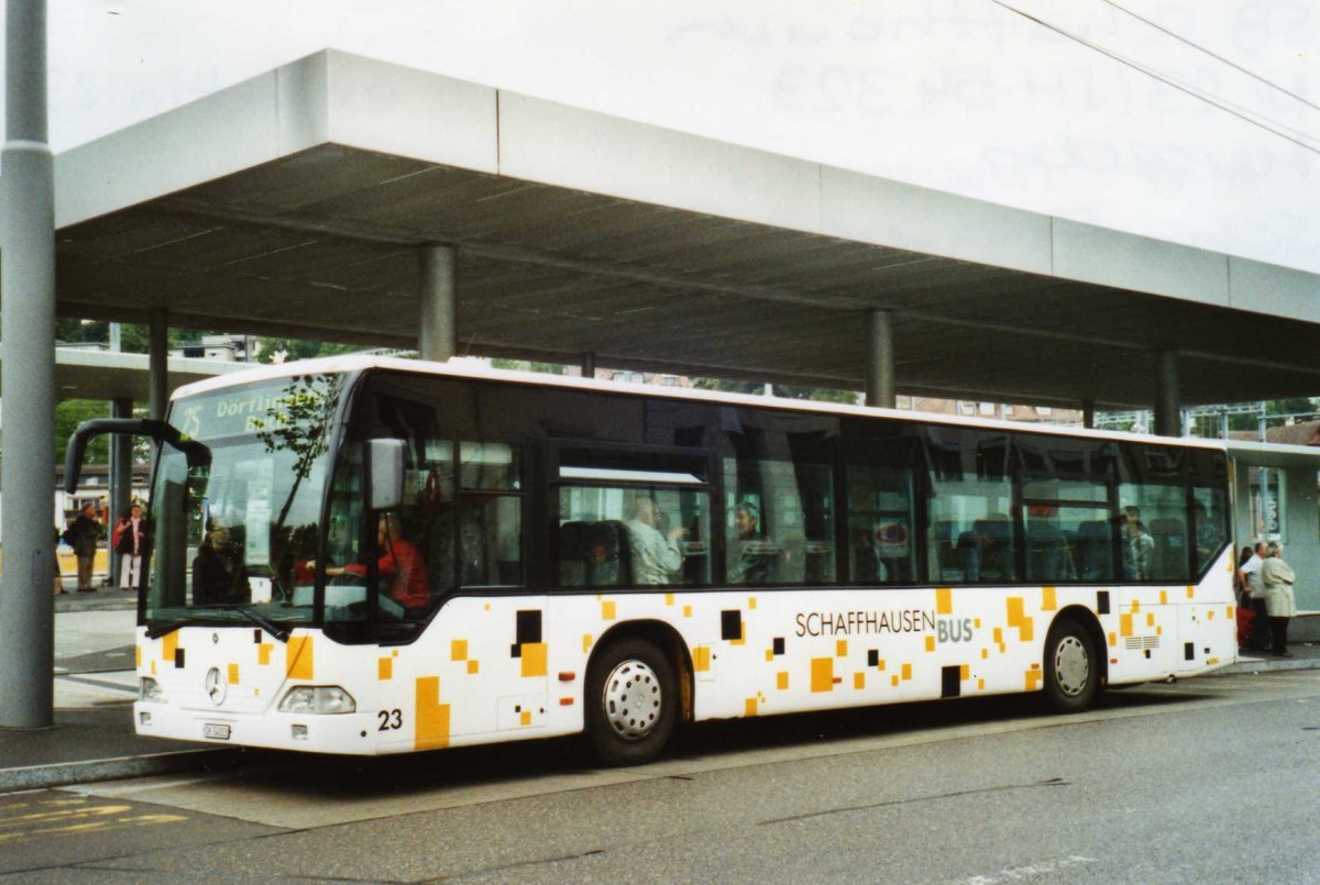 (117'218) - SB Schaffhausen - Nr. 23/SH 54'323 - Mercedes (ex Rattin, Neuhausen Nr. 23) am 6. Juni 2009 beim Bahnhof Schaffhausen