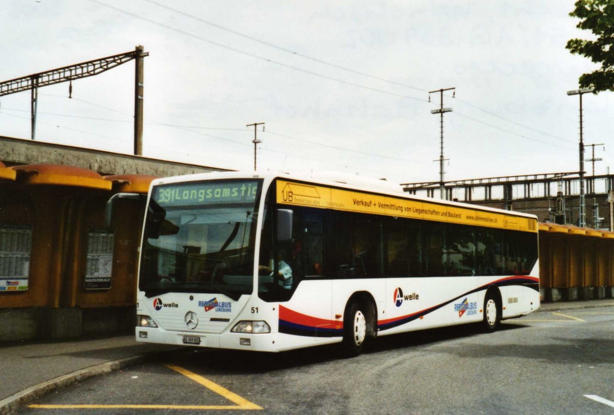 (117'429) - Knecht, Windisch - Nr. 51/AG 369'002 - Mercedes am 8. Juni 2009 beim Bahnhof Lenzburg