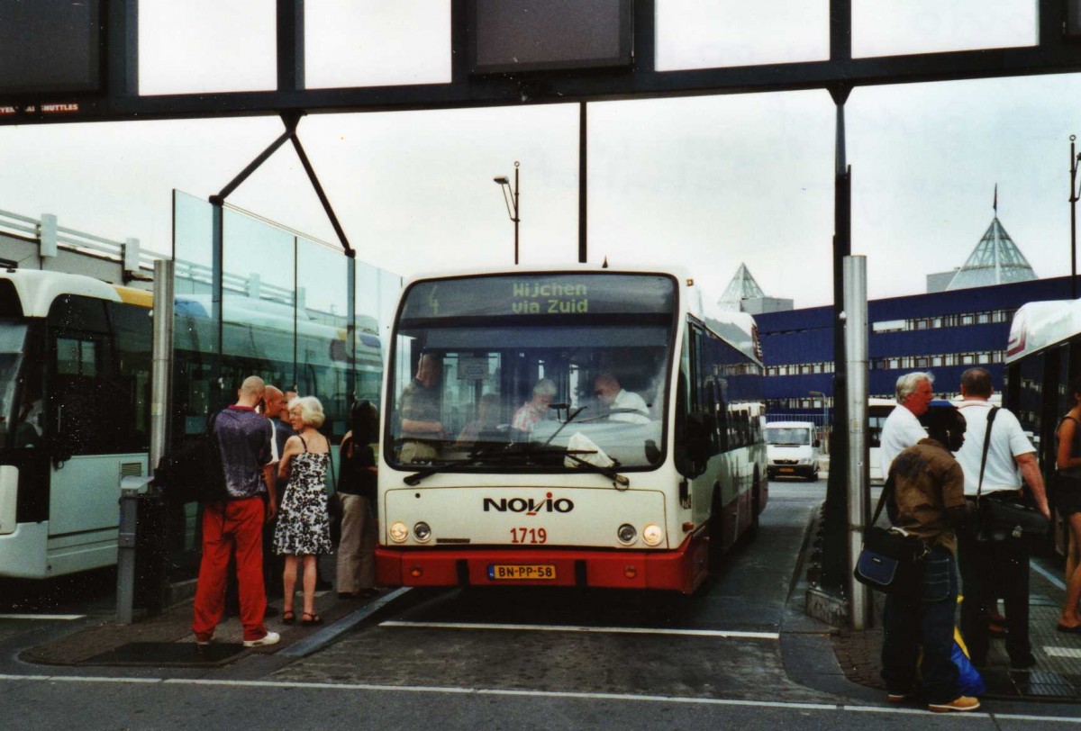 (118'229) - NOVIO - Nr. 1719/BN-PP-58 - DAF/Berkhof am 5. JUli 2009 beim Bahnhof Nijmegen