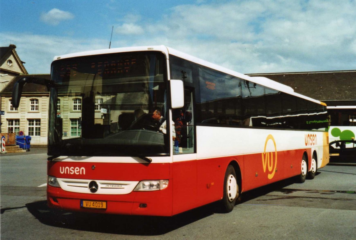 (118'823) - Unsen, Eschette - VU 4019 - Mercedes am 8. Juli 2009 beim Bahnhof Luxembourg