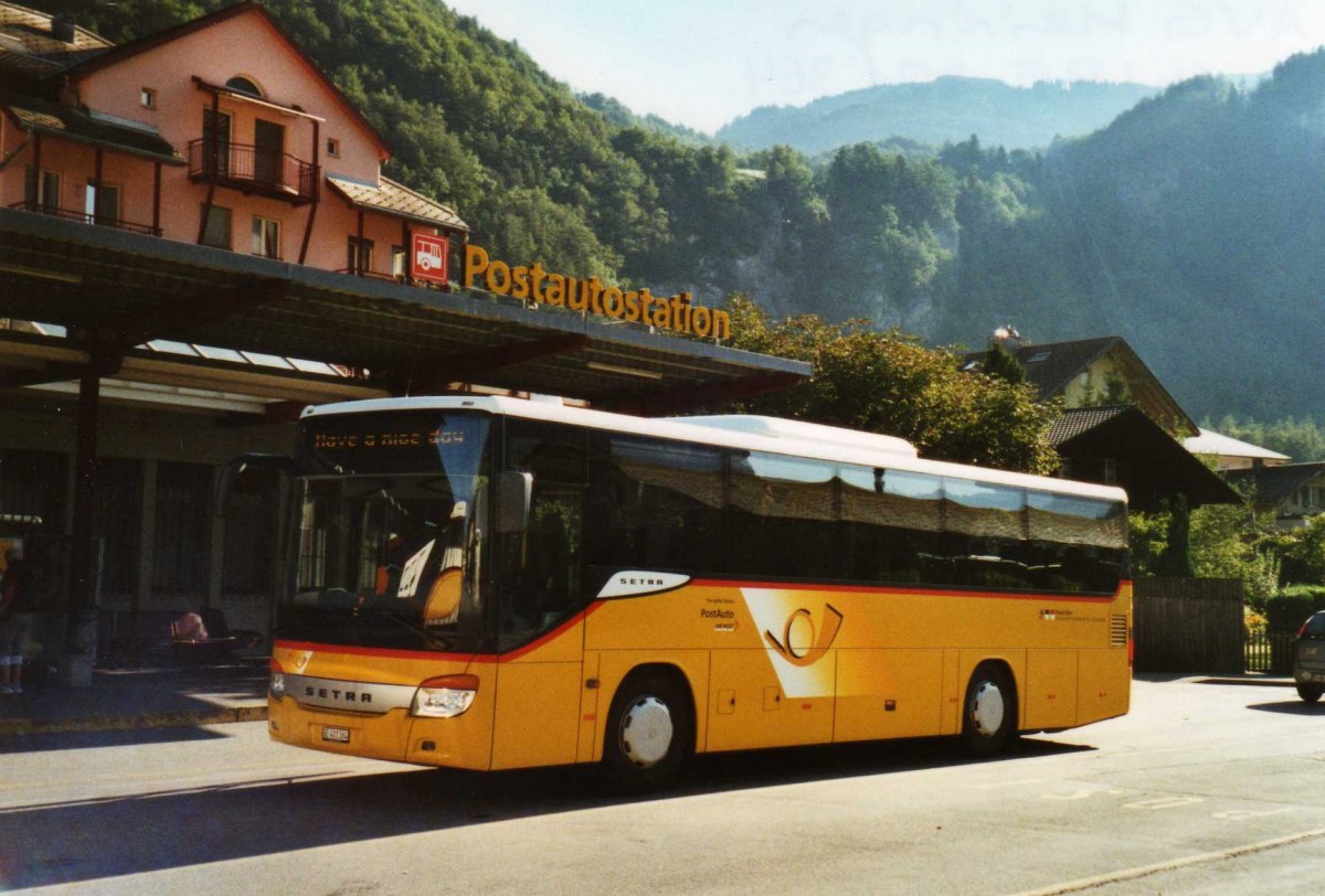 (120'212) - AVG Meiringen - Nr. 64/BE 401'364 - Setra am 23. August 2009 in Meiringen, Postautostation